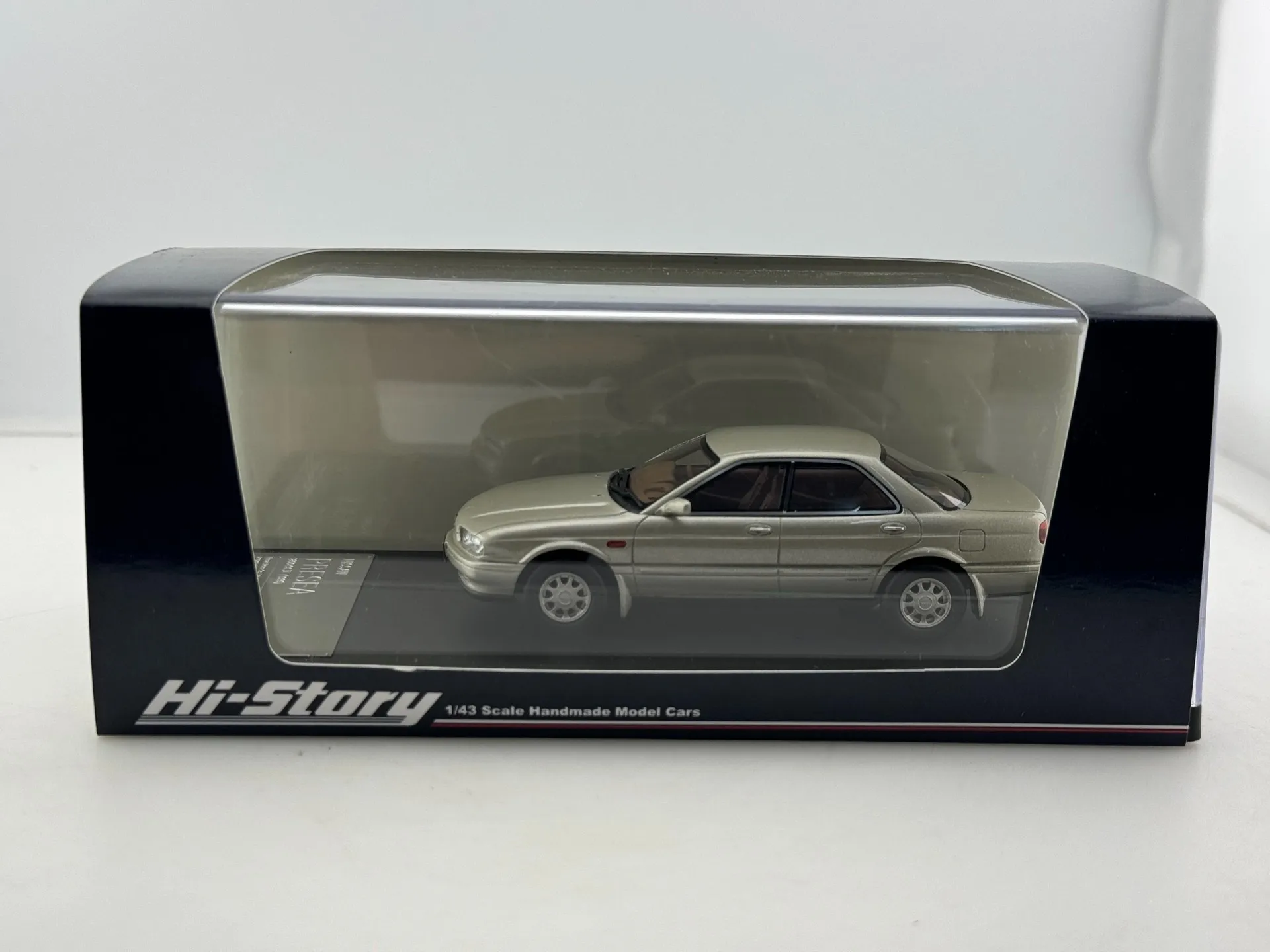 

Diecast Hi Story 1/43 Scale Presea Champagne Resin Car Model Collectible Toy Gift Souvenir Display Ornament