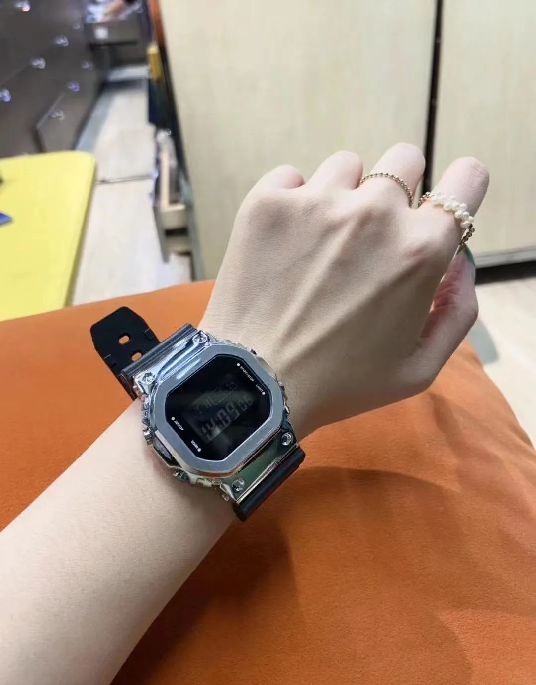 세련된 남성 맞춤형 전자 시계, 다기능 LED 화면 전자 방수 디지털 손목시계