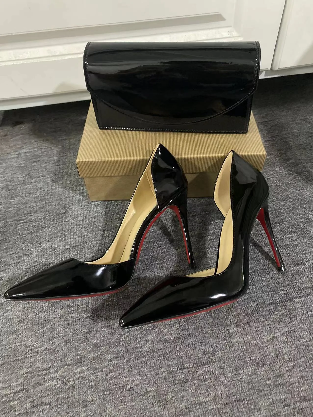 

Spring 2025 New Women Black High Heels Pointy Toe Thin With Sexy Elegant Women's Single Shoes Matching The Same Color Bag