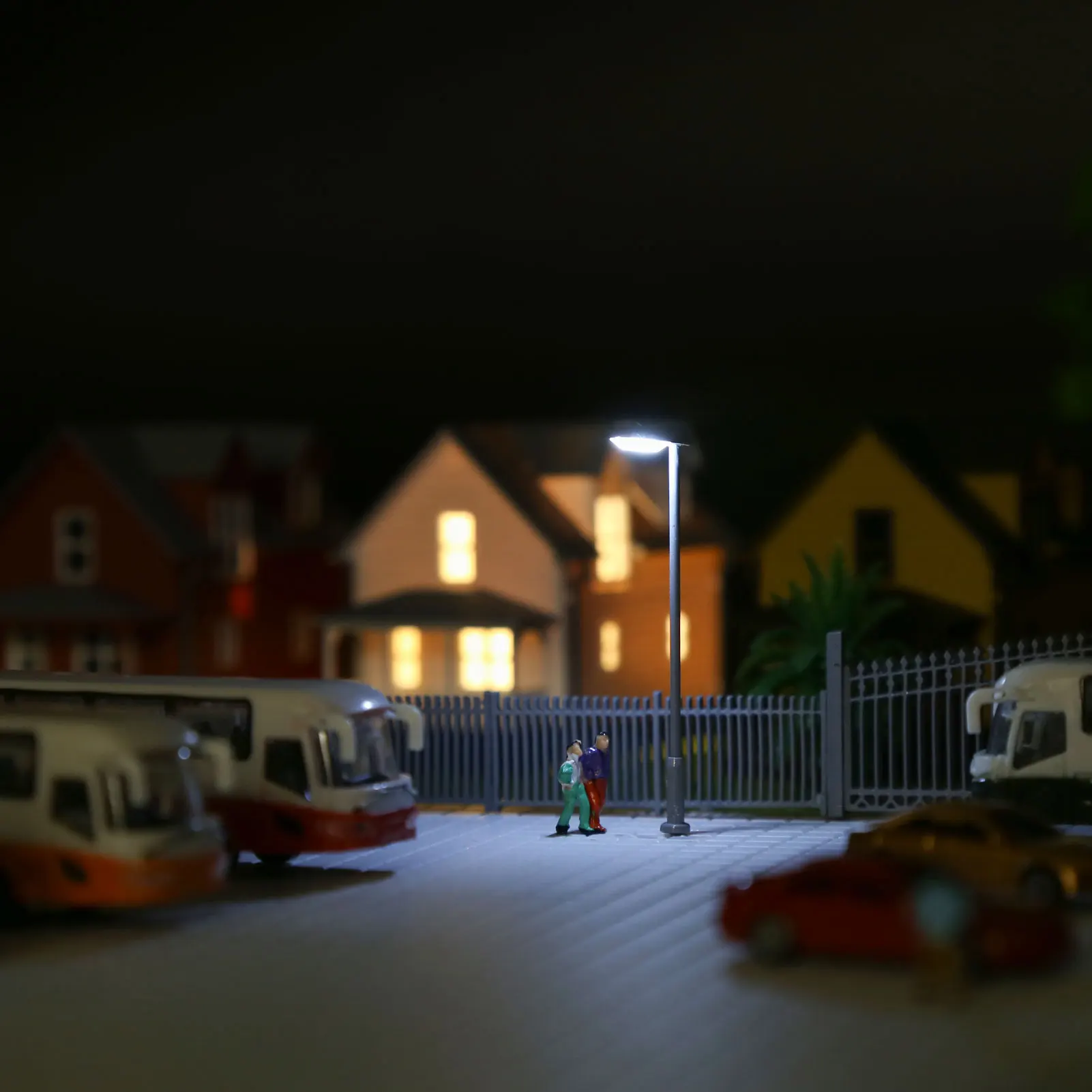 Evemodel 5pcs Model Trains N Scale 1:160 Metal Street Light Lamps Bright White LEDs LD09NWGr