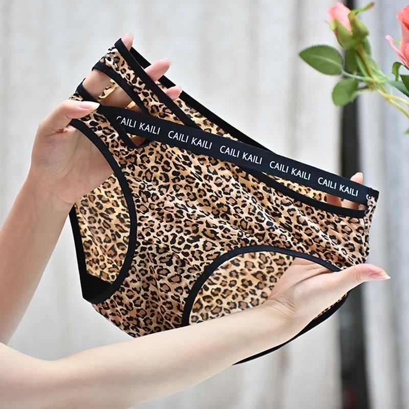 

Sexy Leopard Print Underwear For Girls With Hollow Out Fashionable Straps And Ice Silk 2024 New Cotton Crotch Triangle Pants