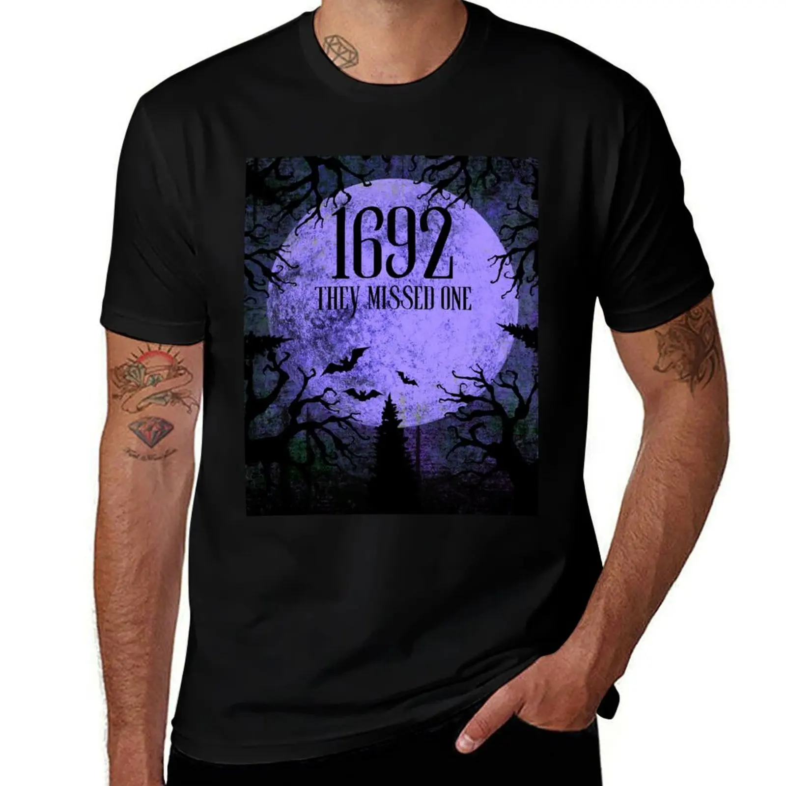 1692 Рубашка They Missed One, рубашка на Хэллоуин, рубашка Salem Witch, Salem 1692, винтажная футболка Witch Salem 1692 They Missed One Swe