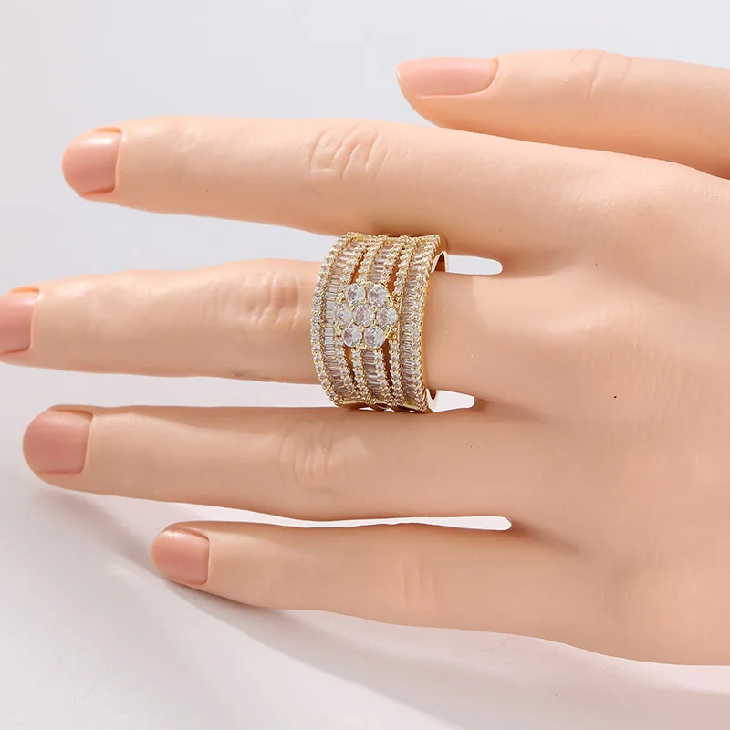 Eleganter, mit weißen CZ-Steinen besetzter Damenring, funkelnde goldfarbene Geometrie, für den täglichen Gebrauch, Partyschmuck, Jubiläumsgeschenk – Detail 4