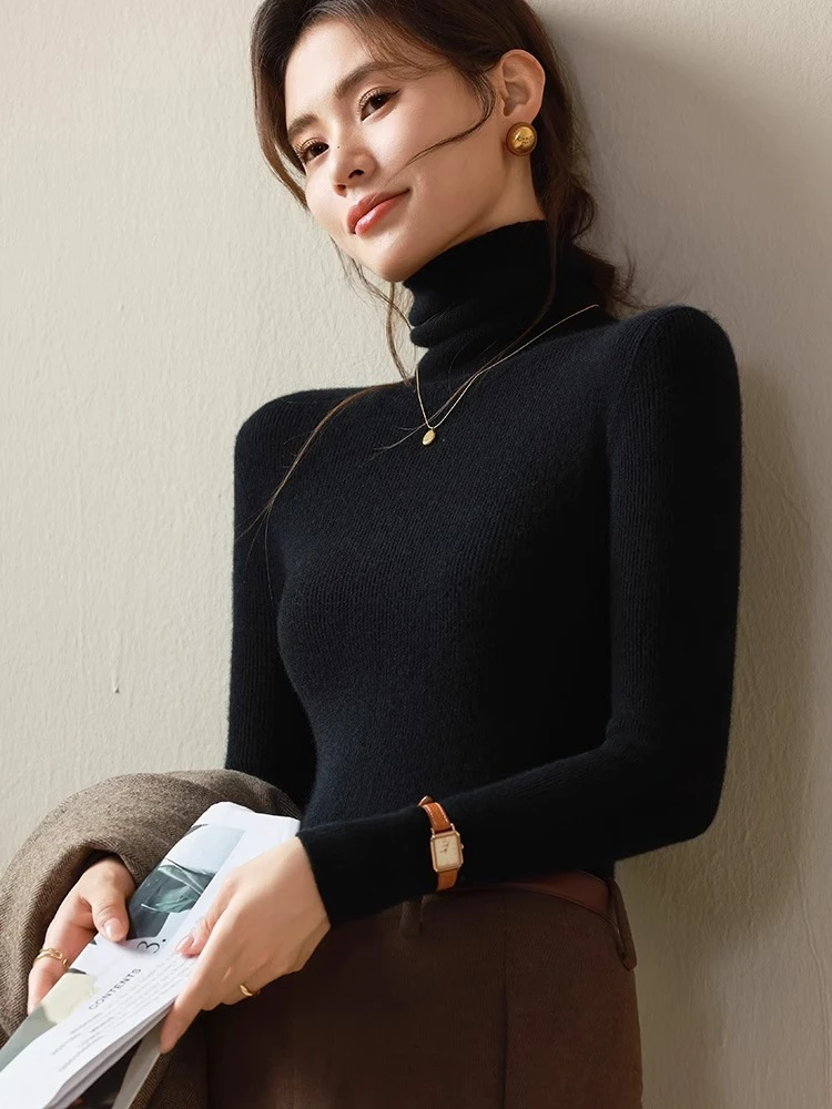 Pullover slim femminili morbidi e caldi spessi 2025 maglione dolcevita autunno inverno maglione da donna top in maglia versatile solido