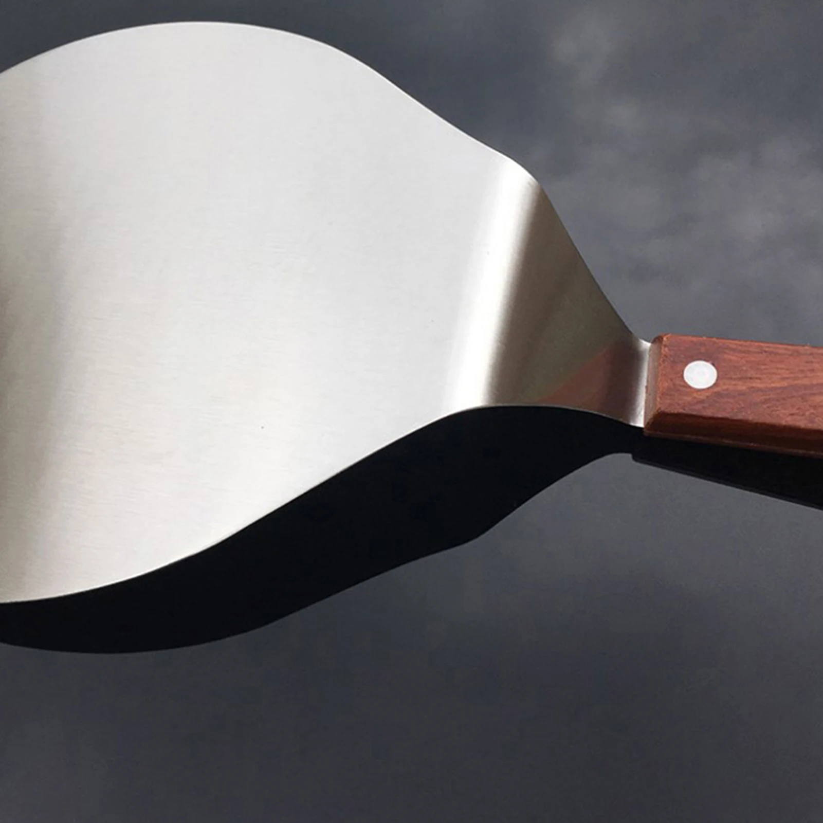 

Portable Metal Pizza Shovel Food Grade Material Pancake Spatula for Cakes Pizzas Cookies Pancakes