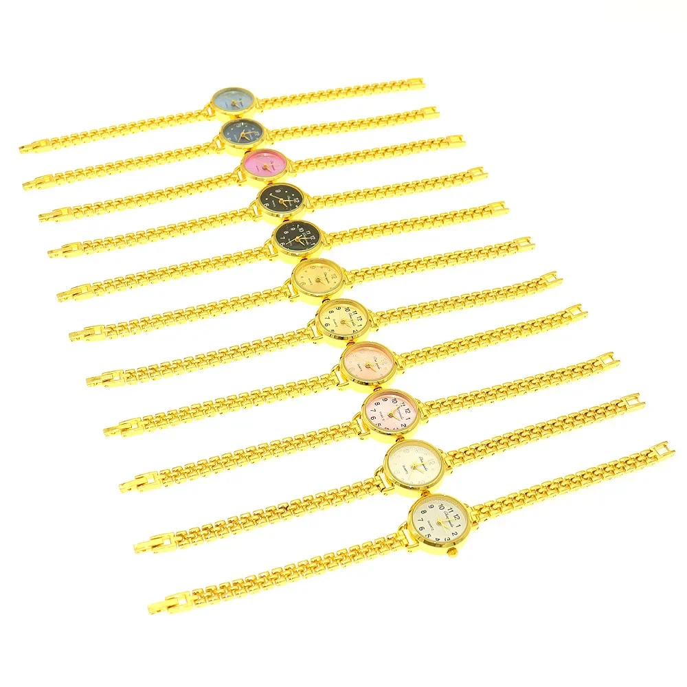 Vintage Gold Ladies Bracelet Watches Women's Small Dial Alloy Strap Quartz Casual Watch Suitable for Halloween Christmas Gift