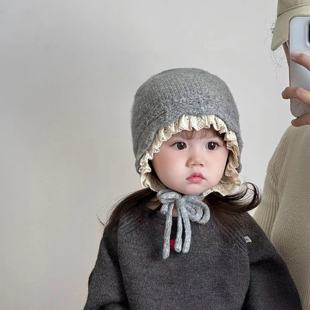 

Windproof Baby Soft Warm Hat Ear Protection Lace Edged Warmer Beanie Cap Lace Up Design Outdoor Thick Ear Protection Bonnet