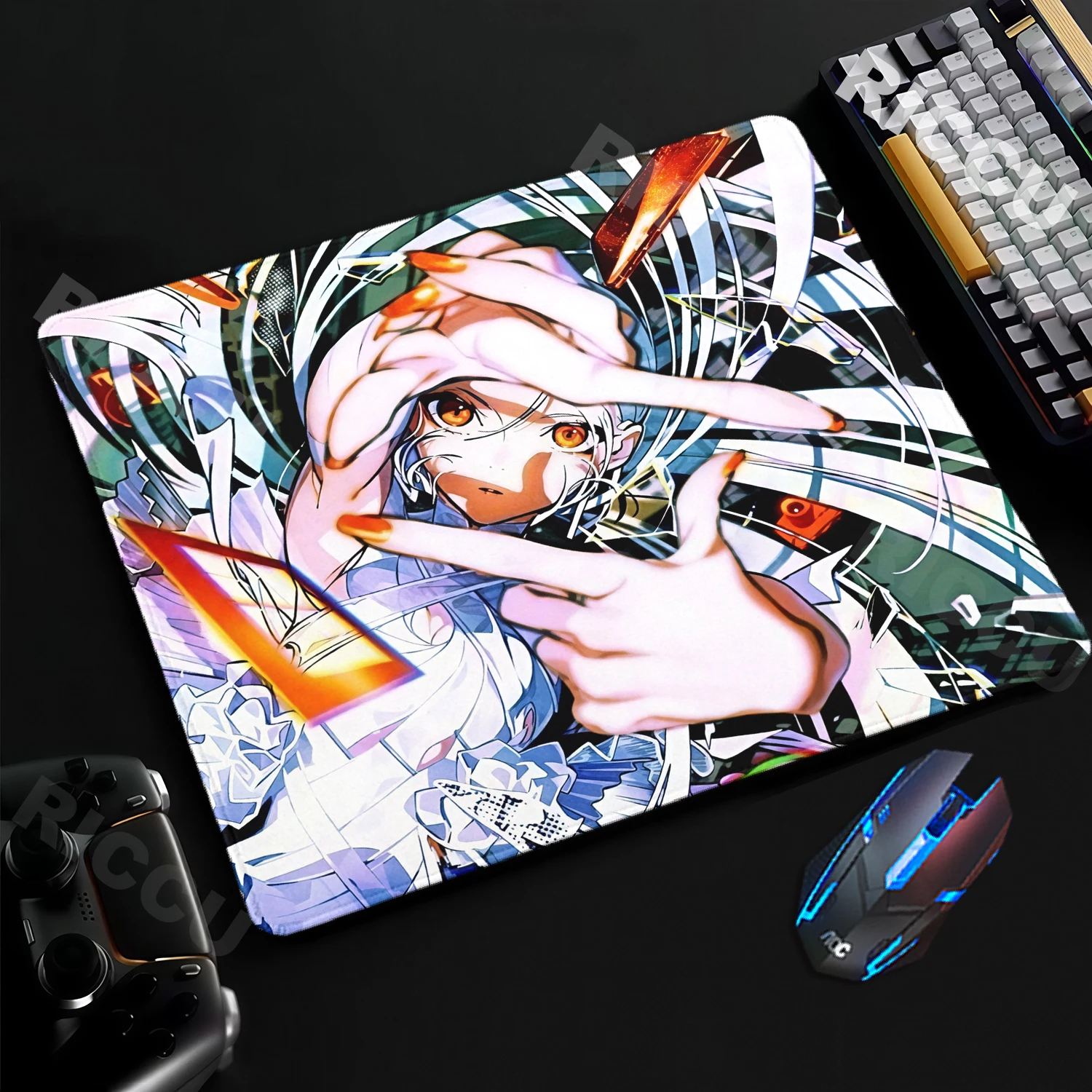 Anime Girls Schreibtischunterlage Cooles E-Sports Mauspad Schreibtisch-Dekoration Gaming Tastaturunterlage Kleines Mauspad Büro PC Zubehör XS Teppich