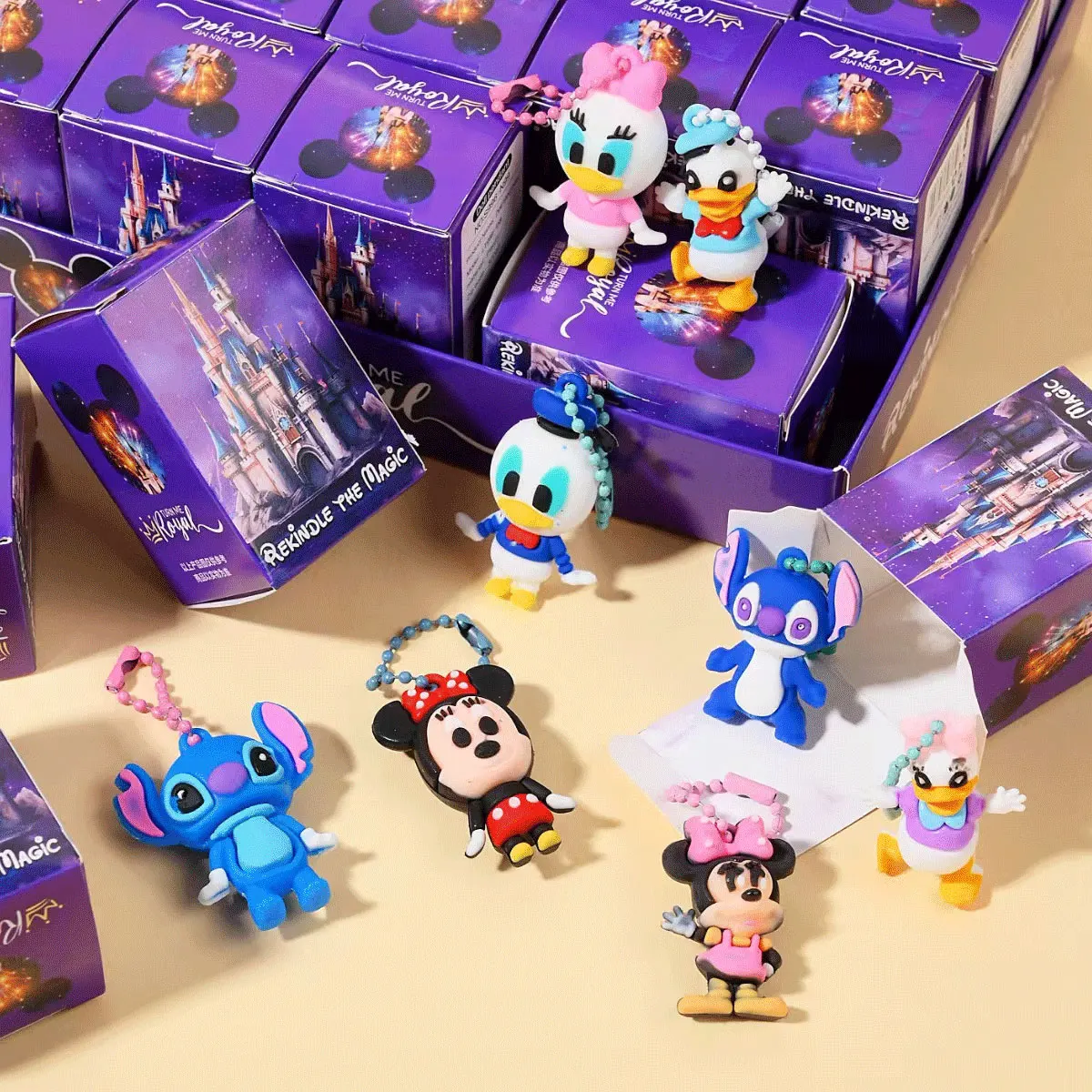 2026Hot سانريو مرحبا كيتي فتاة سوداء المفاتيح قلادة شخصية بوكيمون بيكاتشو المفاتيح صندوق أعمى لعبة هدية عيد ميلاد للأطفال #4