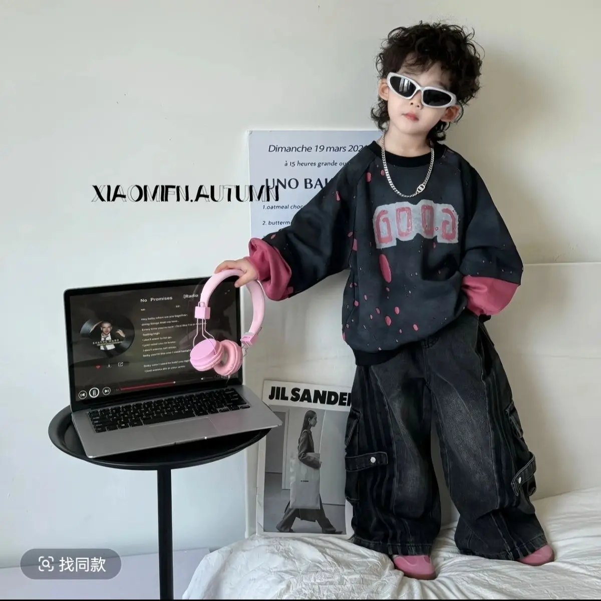 

Children's Korean Version Suit 2025 Autumn New Boys' Fashion Ripped Fake Two-piece Sweater Cool Handsome Tooling Jeans