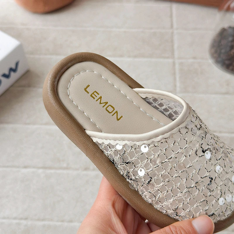 

Летние сандалии для девочек 2026: кружевные, сетчатые, с лепестковым дизайном, однотонные, на мягкой подошве, для отпуска и повседневной носки