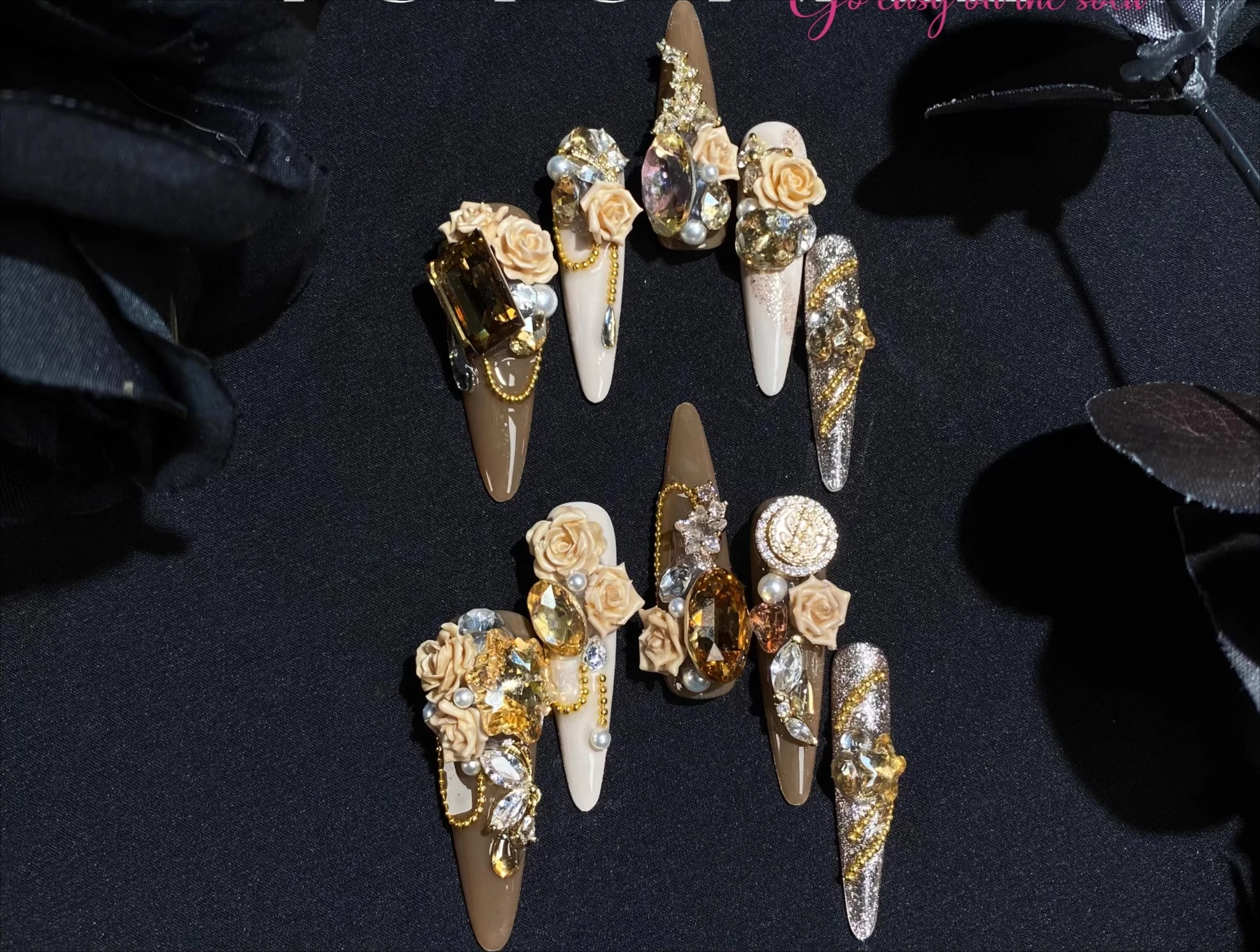 

Hand-worn Nail Autumn and Winter High-grade Caramel Maillard Engraving Flow Hemp Rotating Nail Piece Custom Products
