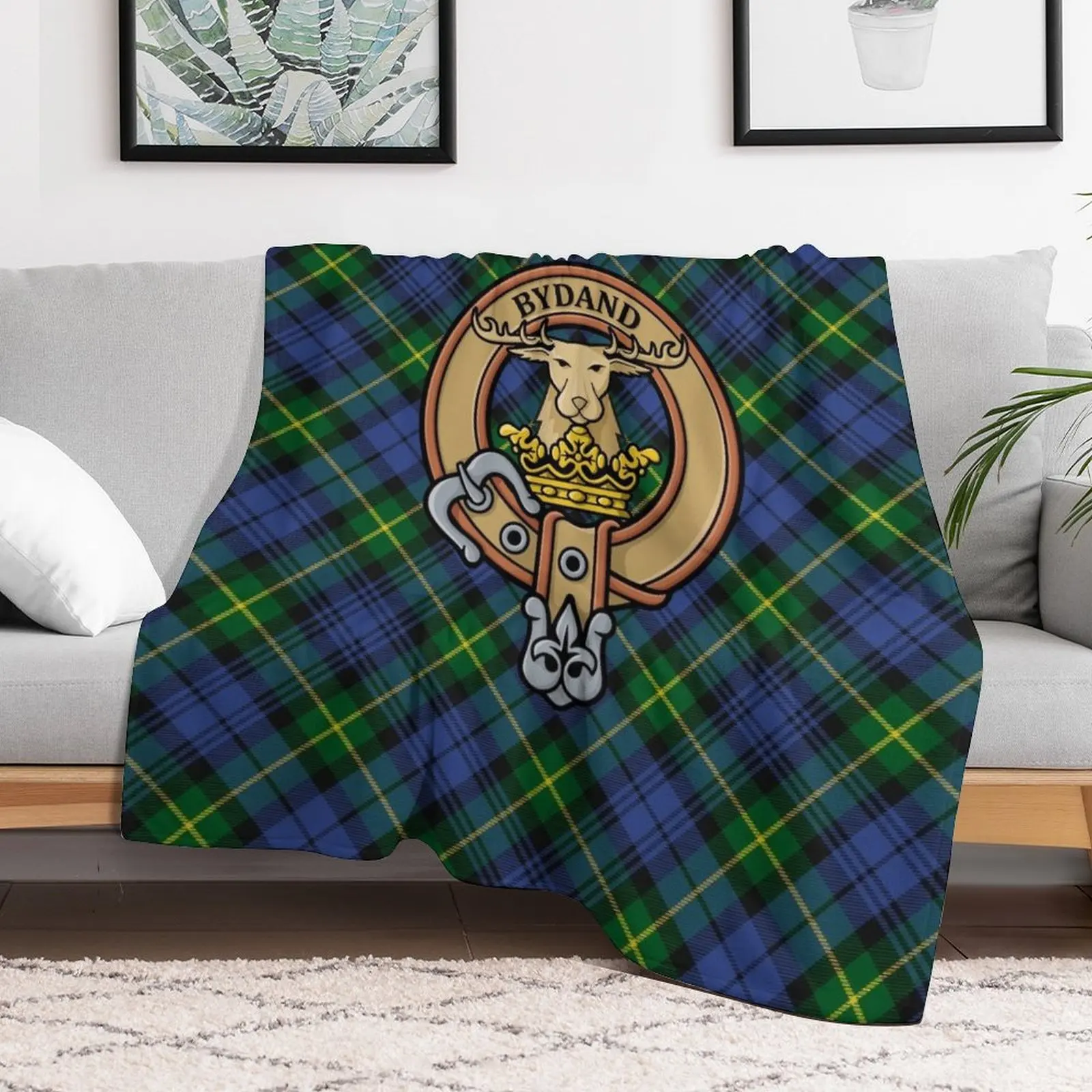 Clan Gordon Crest over Tartan Throw Blanket