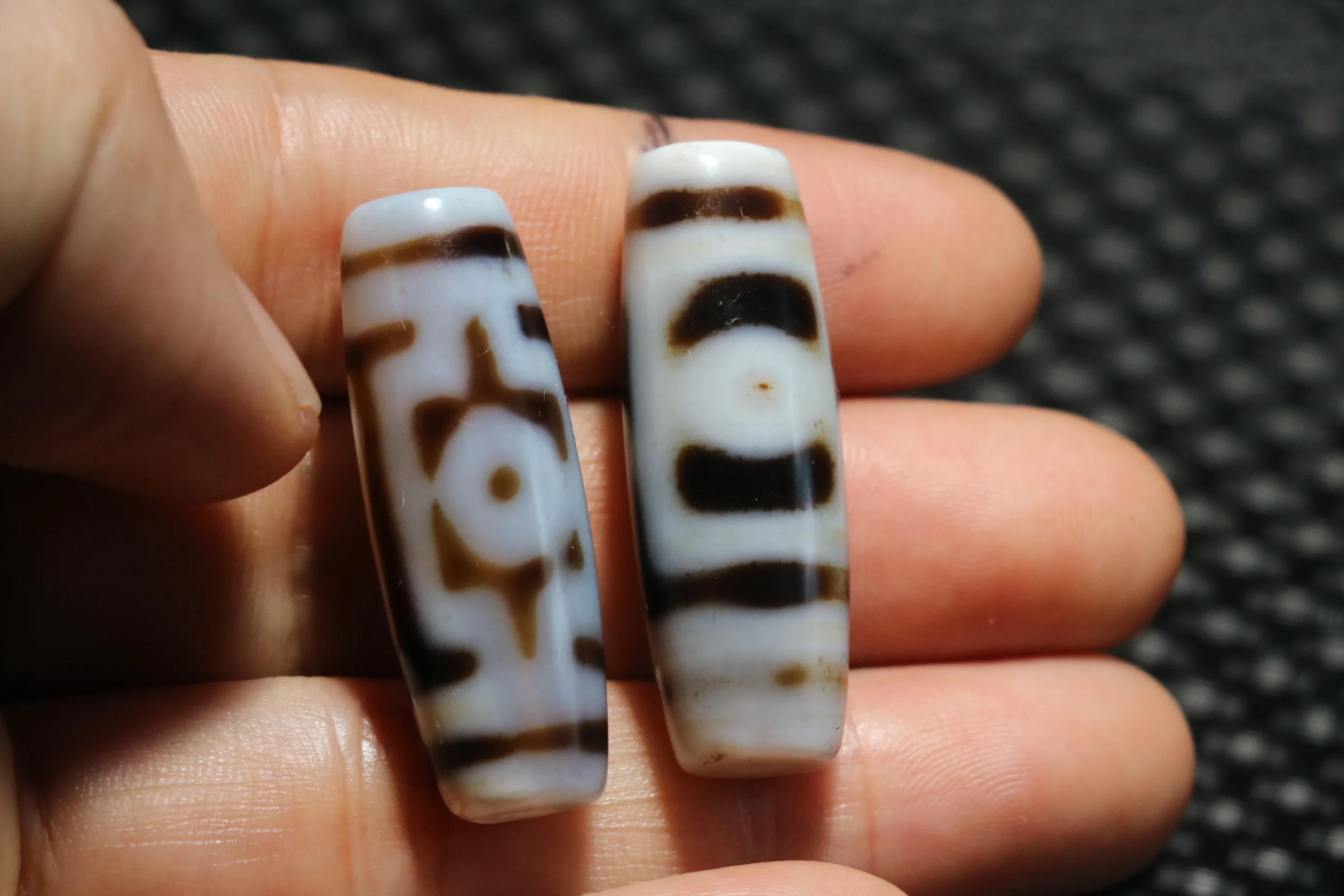 ##25 Set of 2 PCS/Lot Energy Tibetan Old Agate 2 Eyed Flat Shape dZi Bead For Bracelets  Jewelry Amulet Timestown