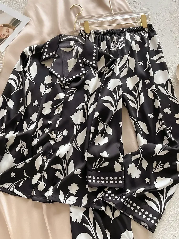 New Black and White Printed Pajama Long Sleeve Home Clothes Set 100%  Silk Home Clothes
