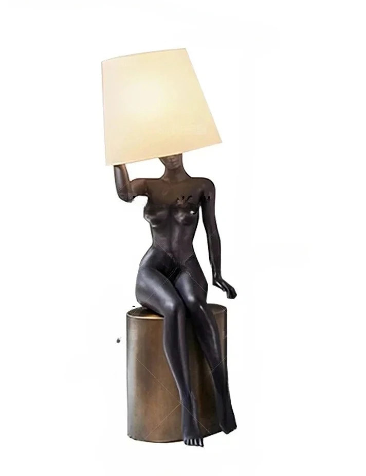 

Дизайнер гостиной FRP Художественный персонаж Украшение Украшение дома Прикроватная тумбочка и сторона дивана Большой