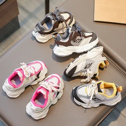 2024 scarpe da ginnastica primaverili per bambini scarpe Casual Anti-calcio morbide per bambini scarpe da corsa traspiranti per ragazzi scarpe da ginnastica moda per ragazze