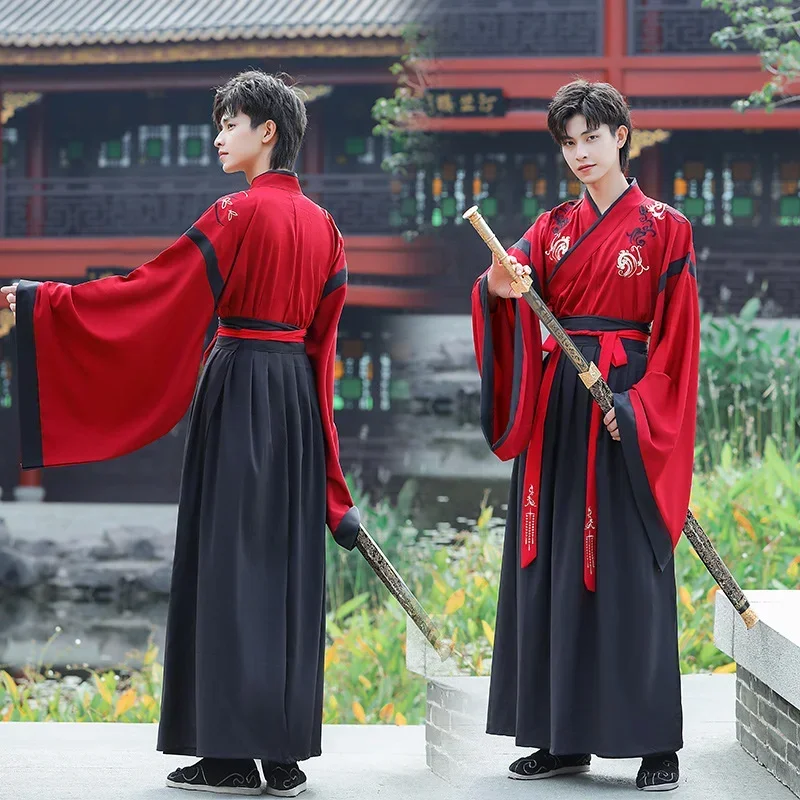 Hanfu ชุดฮั่นฝูผู้ชายปักจีนแบบดั้งเดิมเครื่องแต่งกายที่ไม่มีชื่อแจ็คเก็ตฮันฟูสีแดงและสีดำสำหรับผู้ชายคำพูดที่มีเกียรติ