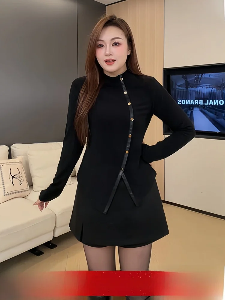 

Комплект женской модной одежды больших размеров: утепленный топ с высокой талией и длинным рукавом, круглый вырез, зима 2025