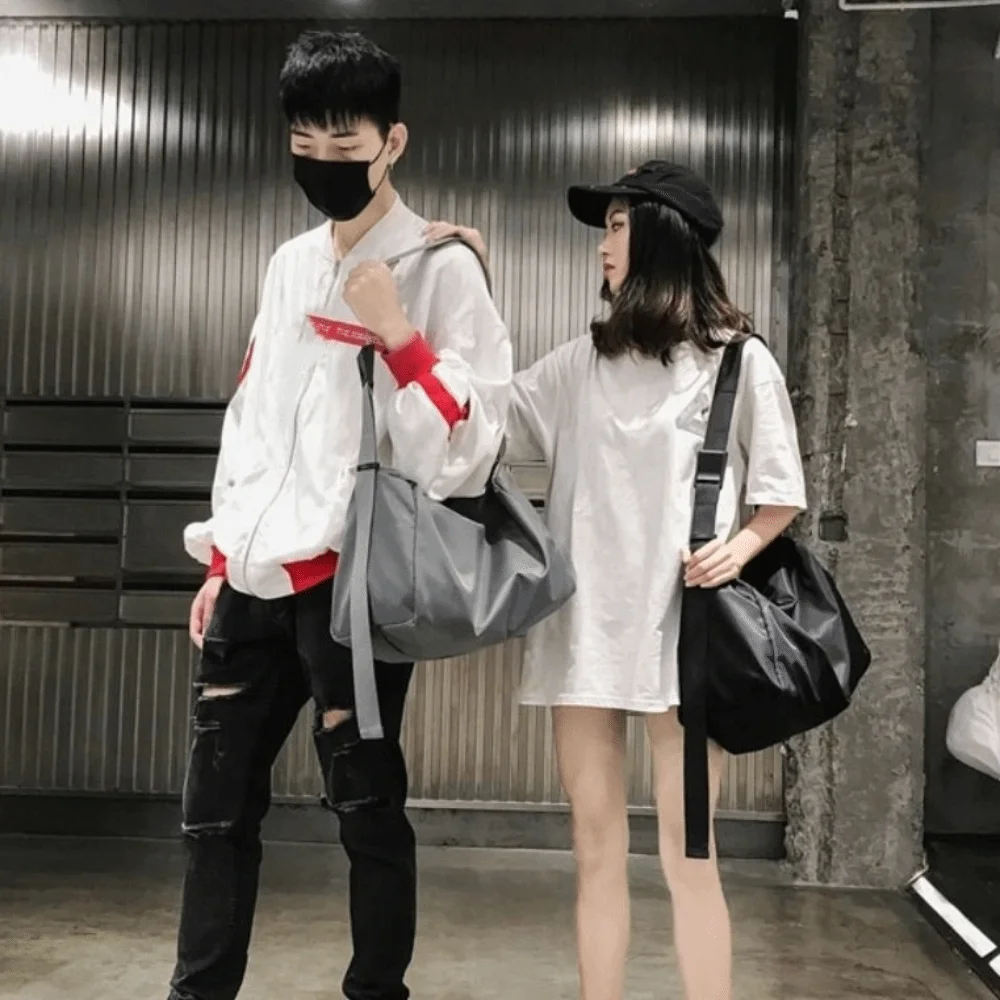 

Solid Color Men's Shoulder Bag Large Capacity Multifunctional Canvas Crossbody Bag Lightweight Wide Strap Simple Shoulder Bag