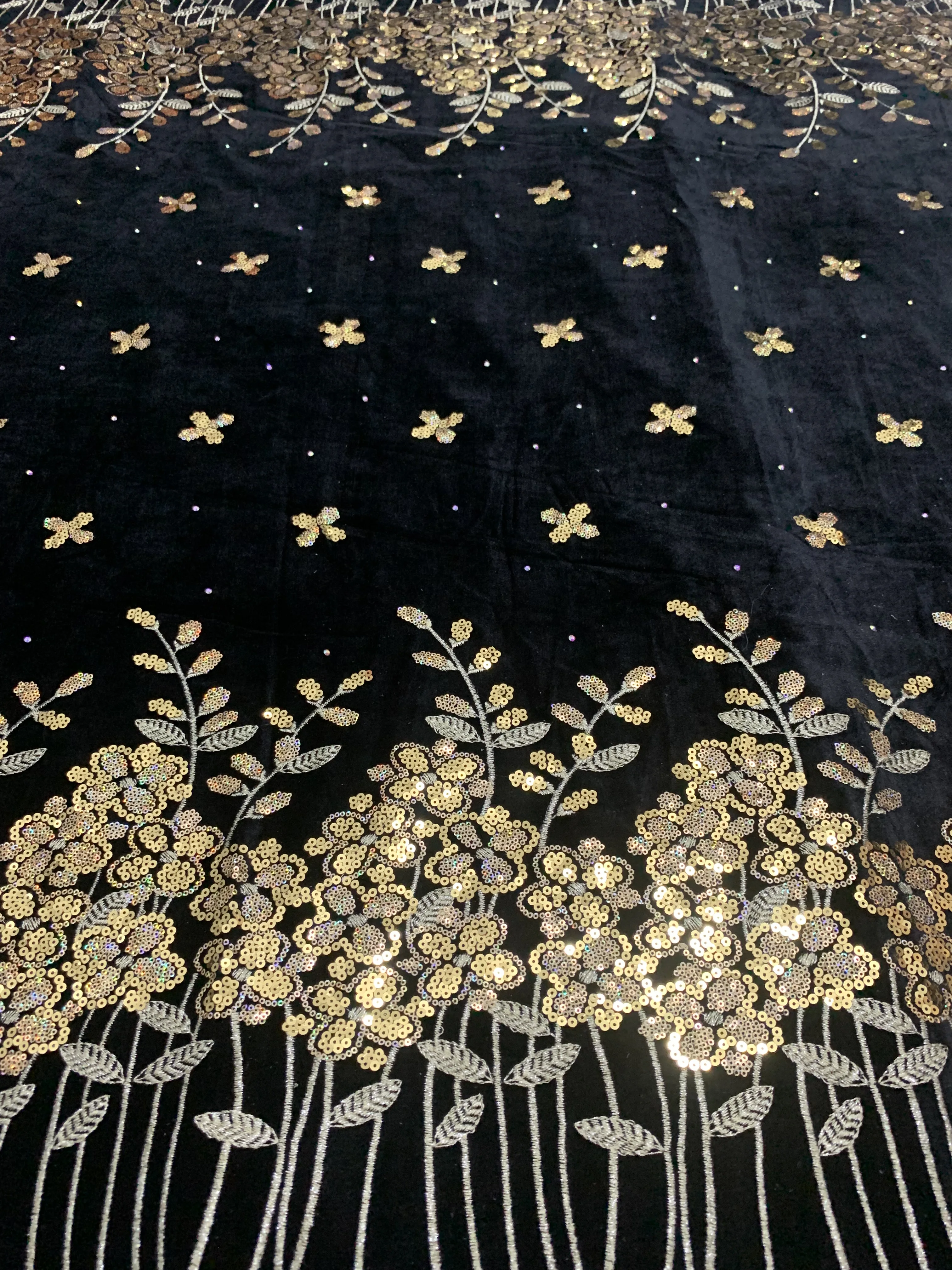 African French Velvet Lace Fabric 2023 Lace Yummy Black And Gold Nigerian Velvet Lace Fabric With Sequins Embroidered for dress