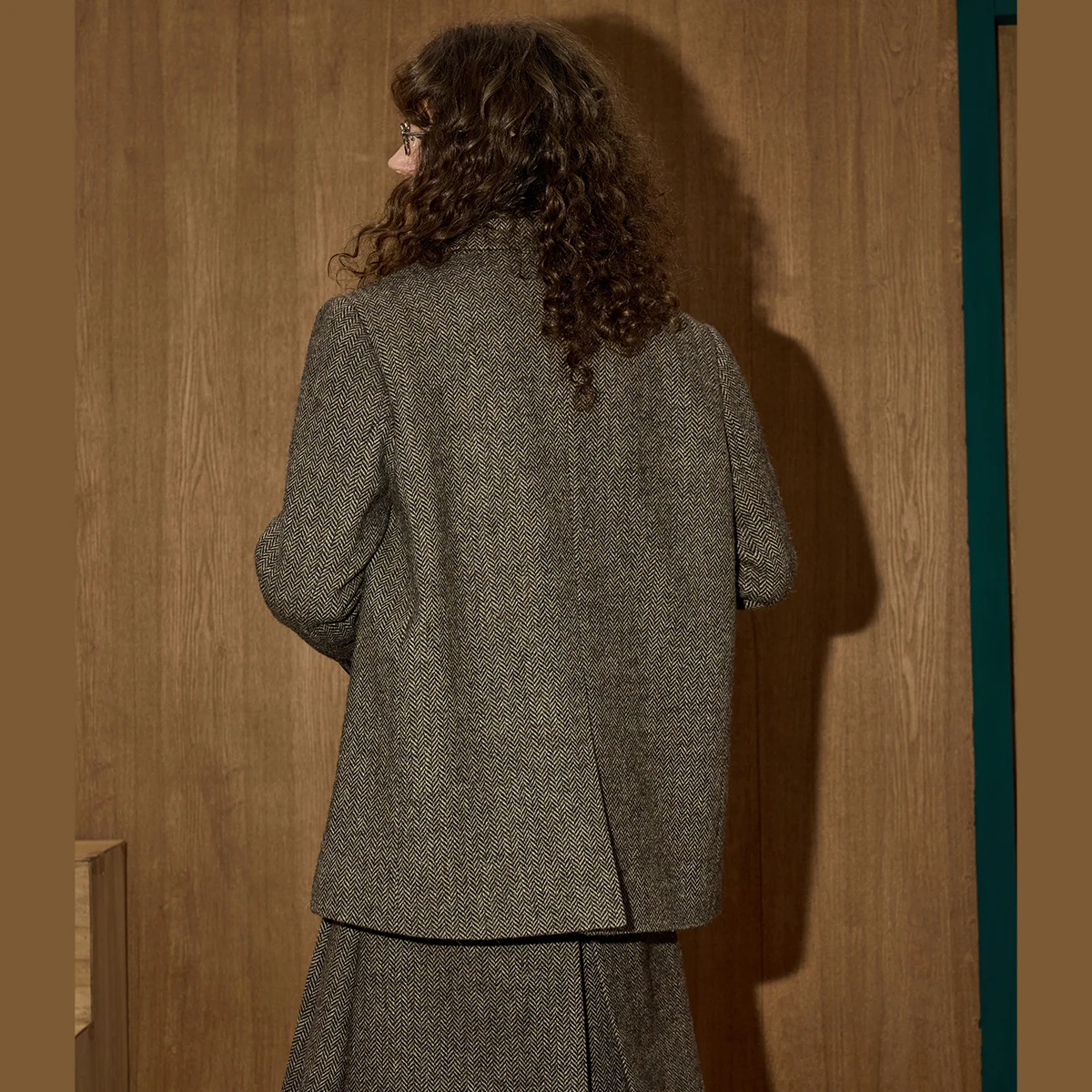 2025 الشتاء المرأة البريطانية خمر السترة مجموعة الصوف مزيج سترة تويد مطوي تنورة Preppy الأكاديمية سميكة الدافئة مكتب فستان