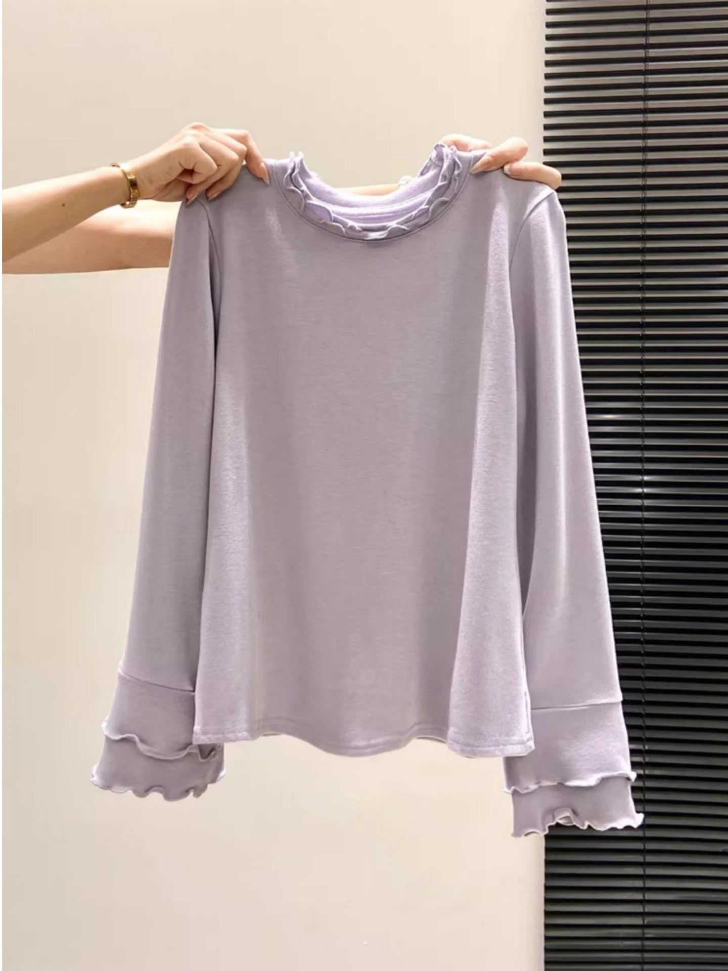 

Мягкая фиолетовая женская футболка с кружевной отделкой и вставками, весенне-осенняя, в корейском стиле, удобная, дышащая, с длинным рукавом и круглым вырезом