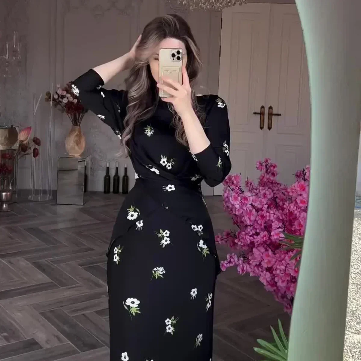 Commuter Women\'s Elegant Two Piece Floral Set 2024 Long Sleeved Pleated Irregular Tops+Straight Half Skirt Street Club Wear