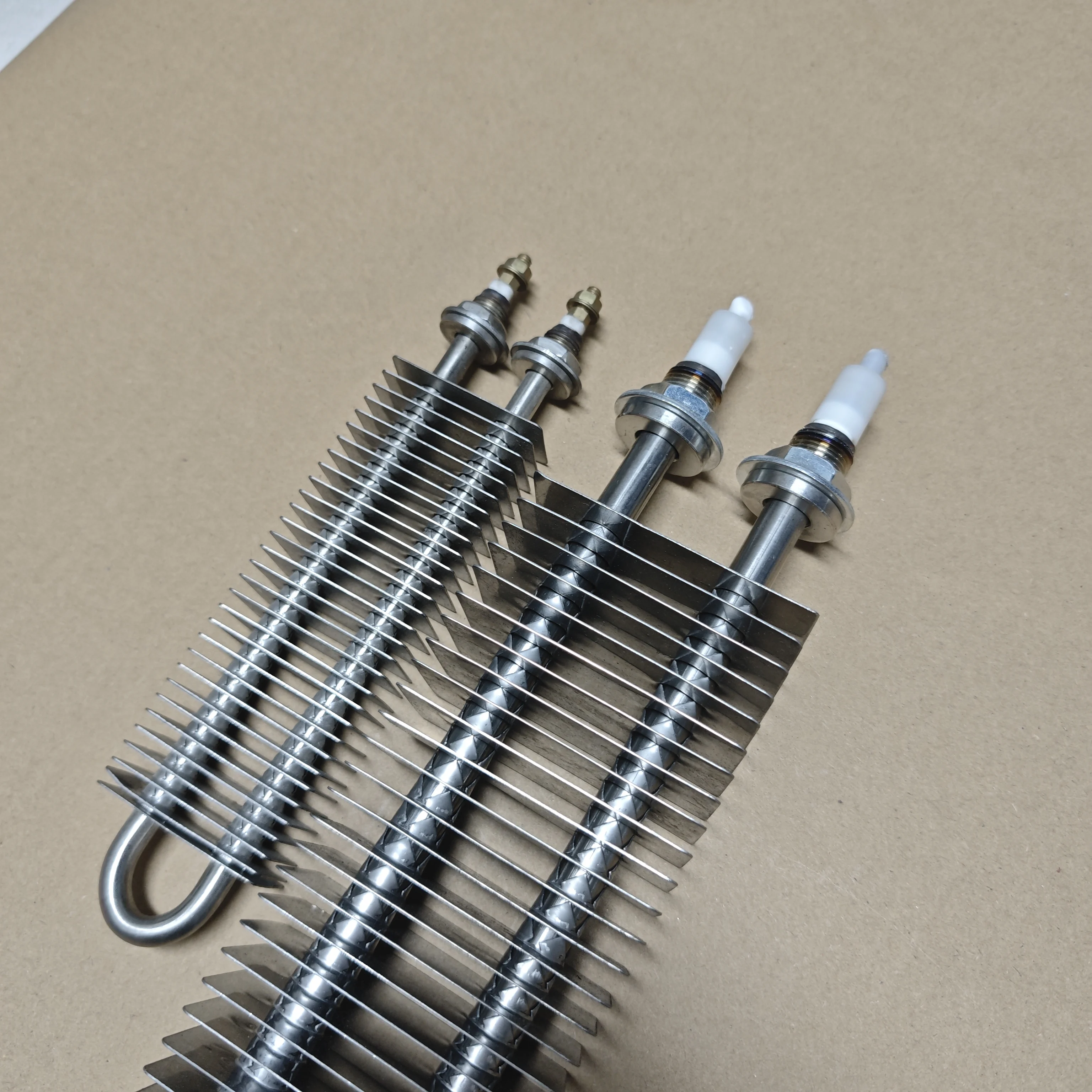 35x70mm 230v Riscaldatore ad aria calda in acciaio inossidabile Forno elettrico Fornello da forno Elemento riscaldante con alette 250w/500w/700w/1100w