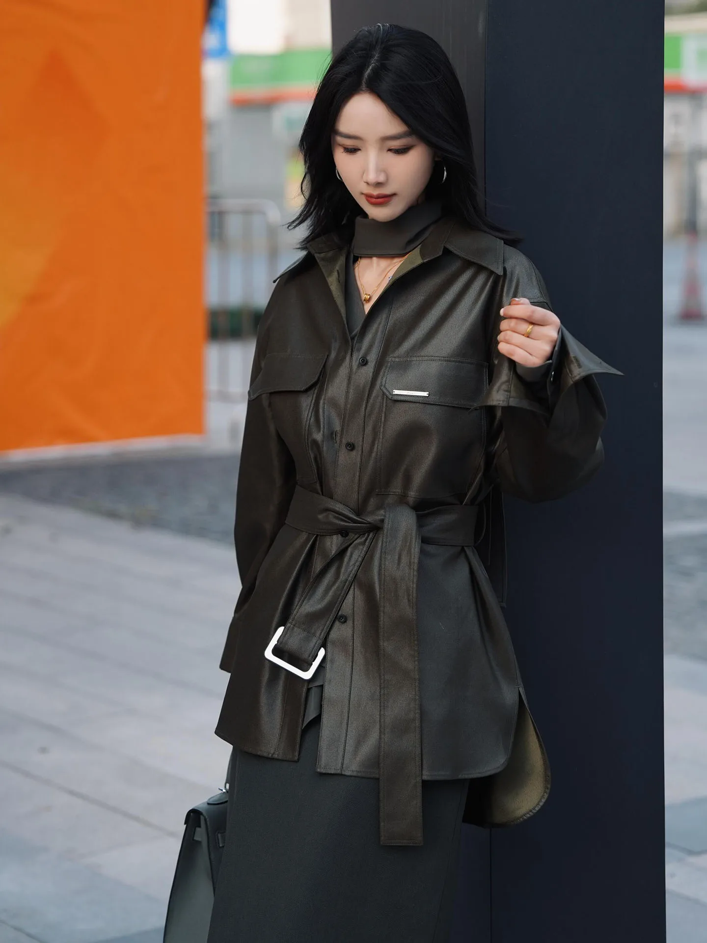 

Ele Retro Bla Leather Jaet Women's Belted Waist Tie Mid-Length Stand Collar Spring 2026 New Sle Ladies Coat