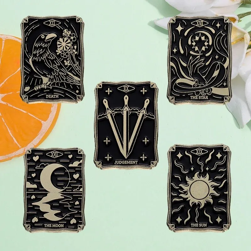 5pcs Creative Geometry New Product Tarot Brand Brooch, Bow and Arrow, Inverted Pendant, Black Hot Selling Poker Brooch