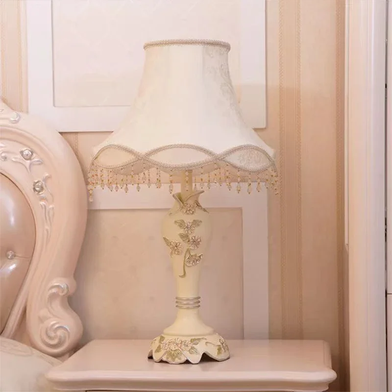 APRIL A European Table Lamp Floor Light Luxurious Living Room Bedroom Study Villa LED Retro Creativity Bedside Desk Light