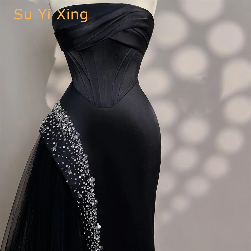 فستان سهرة فاخر من الساتان الأسود بتصميم حورية البحر مخصص بدون حمالات بدون أكمام للحفلات الراقصة بطول الأرض