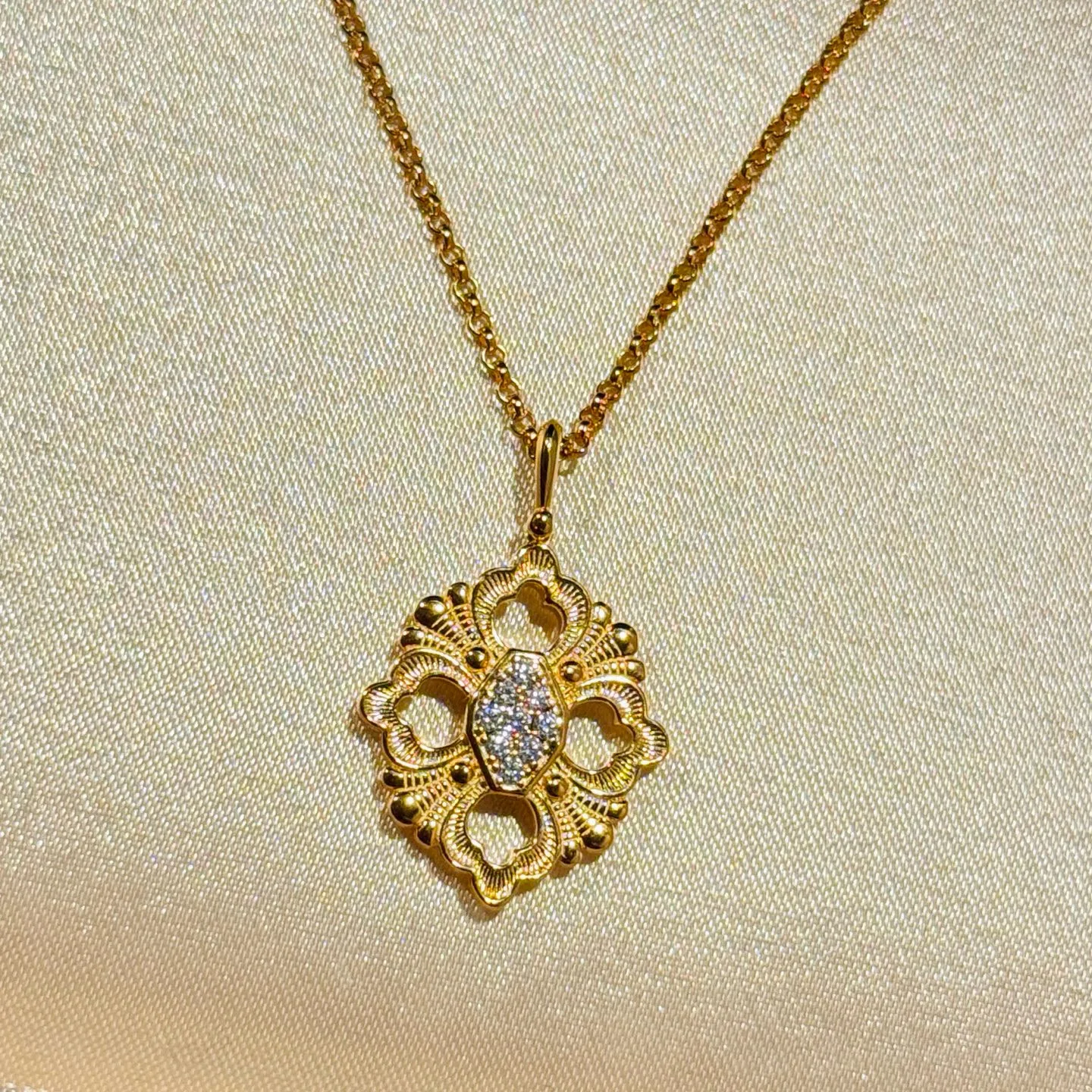 

100% 925 Sterling Silver Pave AAA Zircon Hollow-out Frosted Necklaces For Women Fine Jewelry