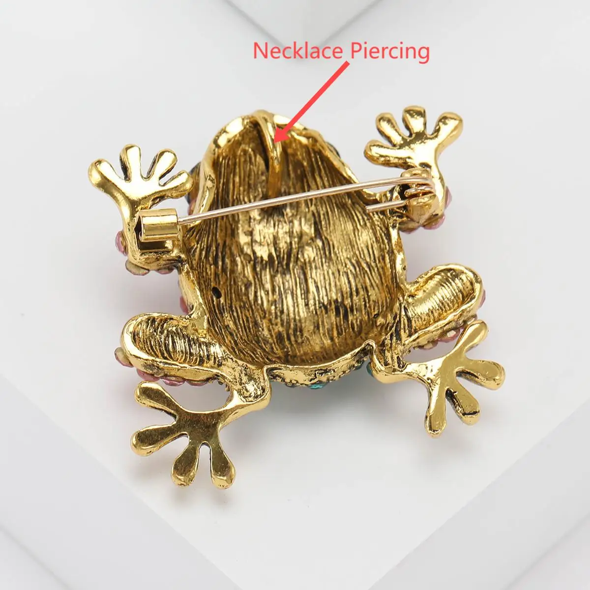 Rhinestone Frog Brooches for Women Unisex Enamel Toad Pins Office Party Friend Collected Gifts Accessories