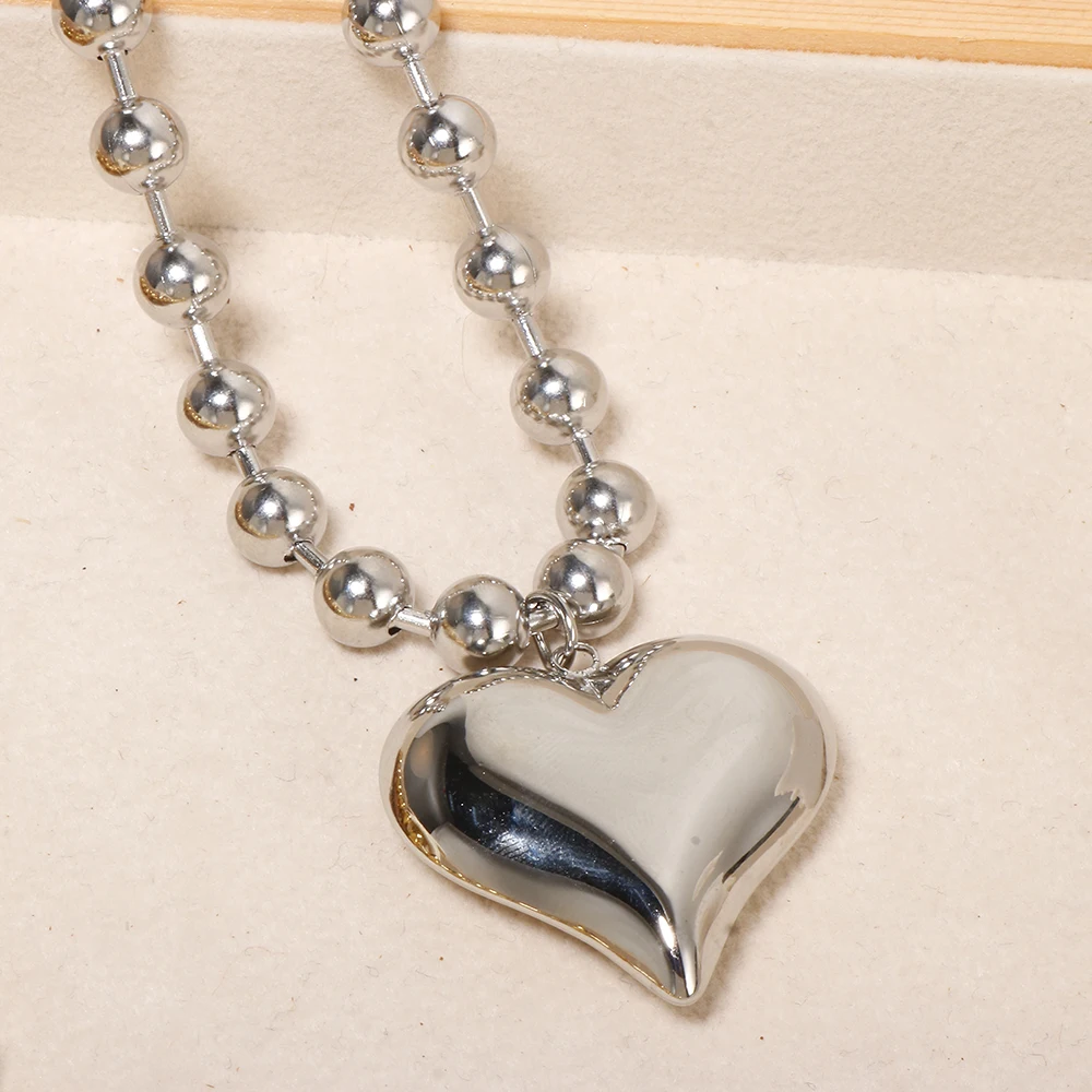 Punk Heavy Industry Thick Beaded Chain Big Peach Heart Hollow Pendant Charm Choker for Women Non Fading Stainless Steel Jewelry
