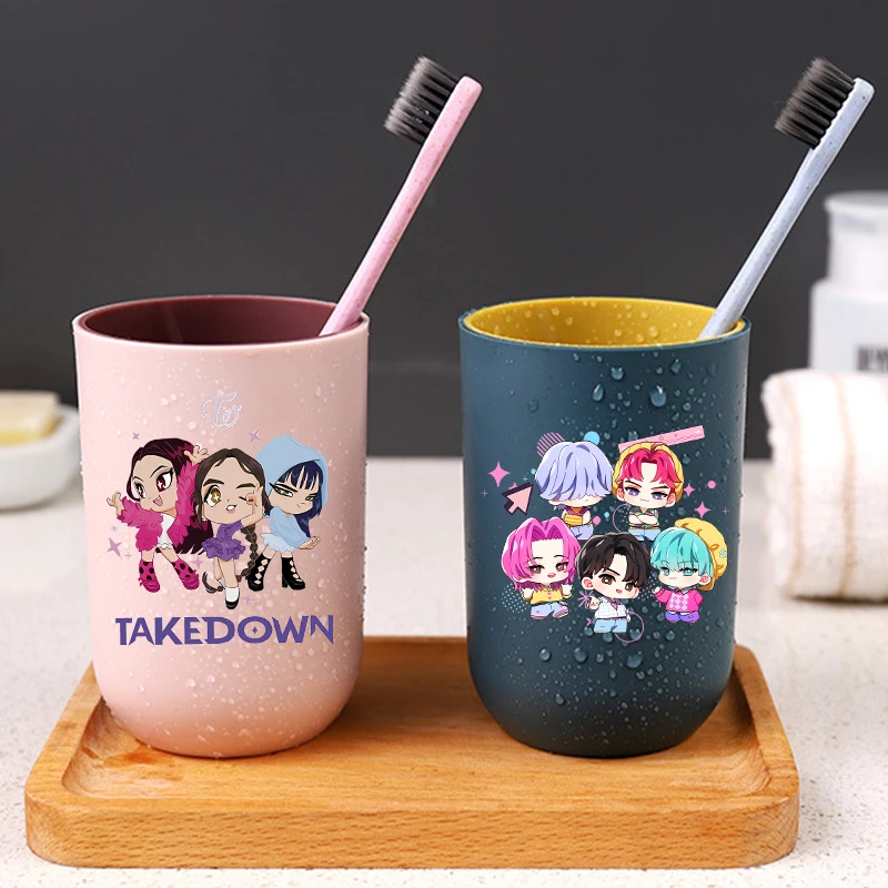 Gelas Sikat Gigi KPop Demon Hunters untuk Pria Wanita Anime Kartun Lucu Gelas Sikat Gigi Pasangan Rumah Mode Sederhana Hadiah Gelas Sikat Gigi