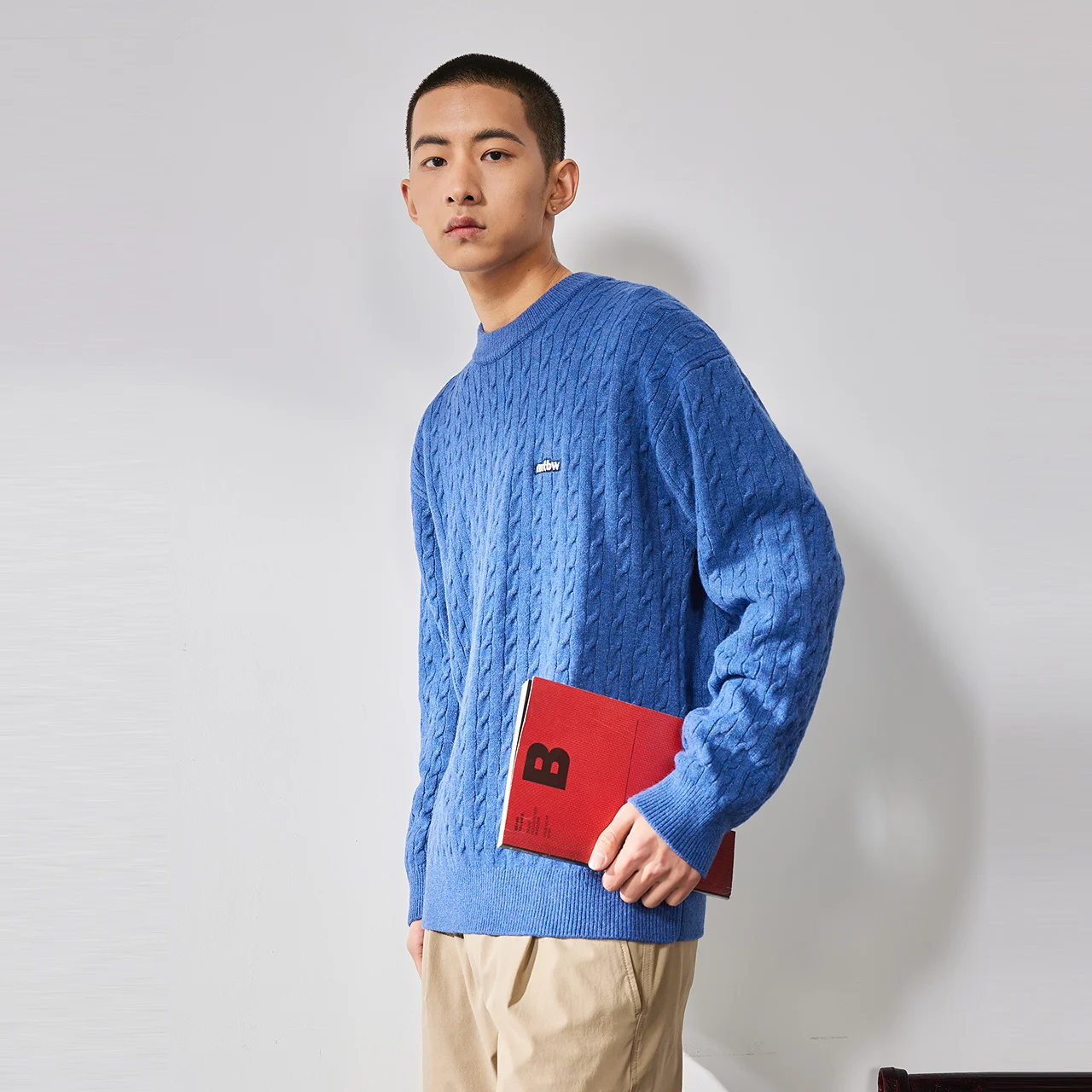 سترة طويلة الأكمام للرجال والنساء ، سترة دافئة مع ياقة مستديرة ، بلون واحد ، للزوجين ، عيد الميلاد ، الخريف