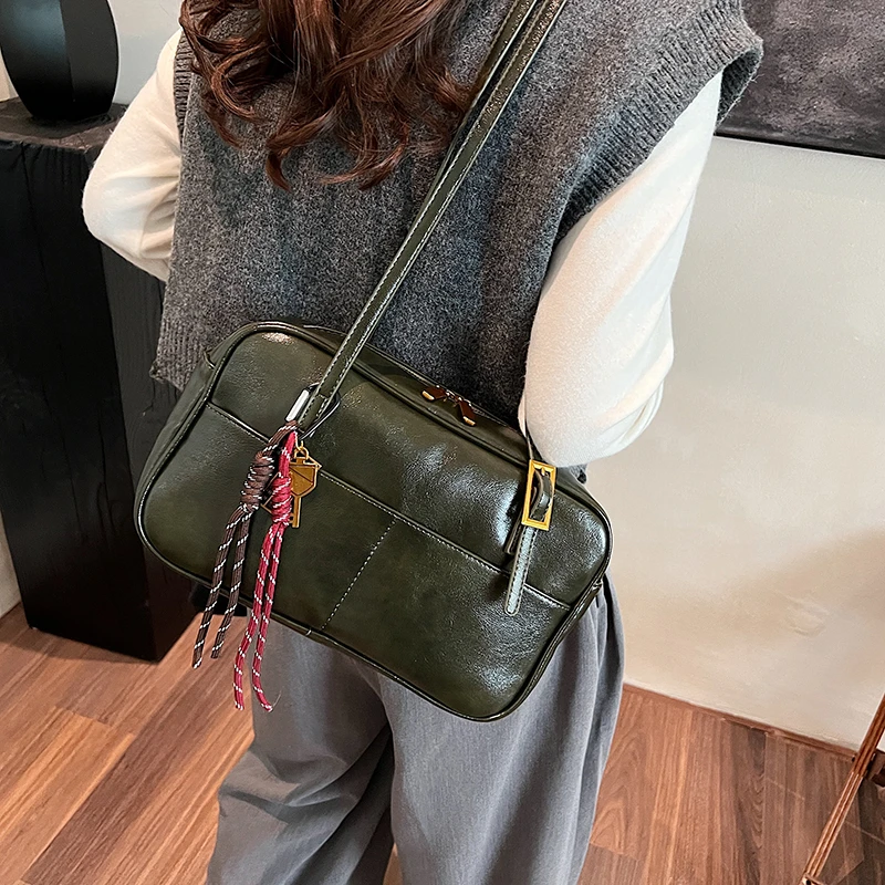 

A Niche High-End One Shoulder Underarm Tote Bag for Women's Daily Versatile Commuting Handbag Pu Leather