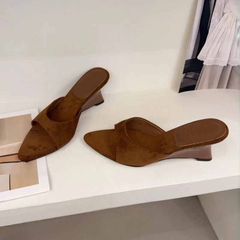*Sommerneue spitze Pantoletten mit Absatz, bequeme Freizeitpantoletten, modische, heiß begehrte, sexy Bankett-High-Heel-Pantoletten für Damen – Detail 7