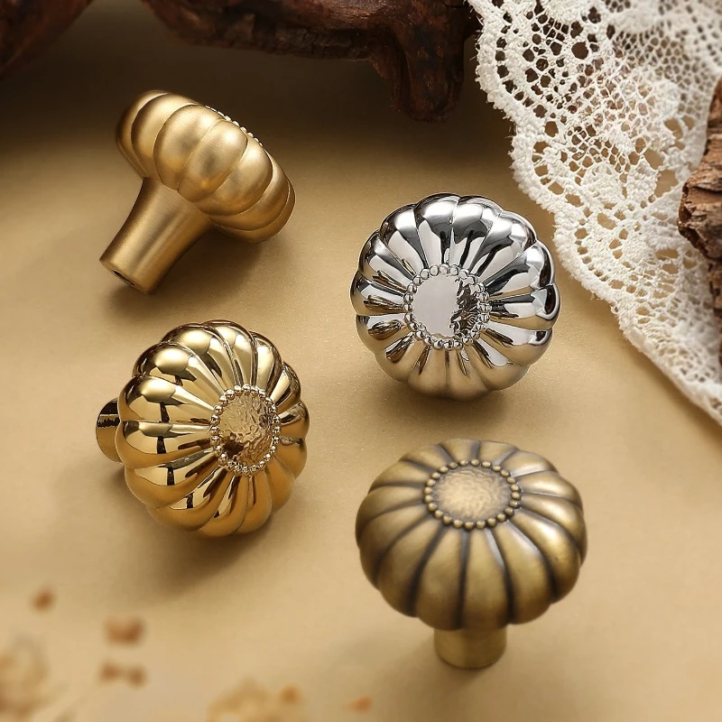 Luxury-style solid brass cabinet door handles high-end pumpkin single-hole bedside cabinet drawer shoe cabinet handles