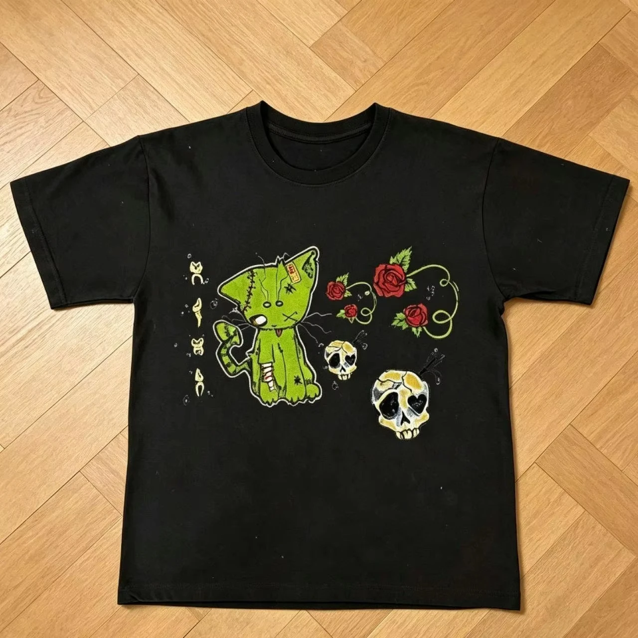 2026 New Summer Zombie Cat Skull & Rose Graphic T-Shirt, Unisex Y2K Dark Subculture Gothic Street Fashion Casual Tops