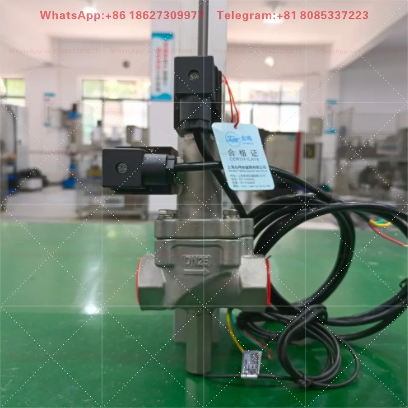 Self-holding solenoid valve, double coil bistable solenoid valve