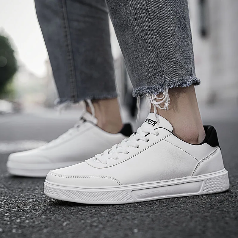 Men's Casual White Sneaker Men Concise Lace-up Shoes for Man Trendy All-match Sneakers New Male Fashion Sports Couple Shoes