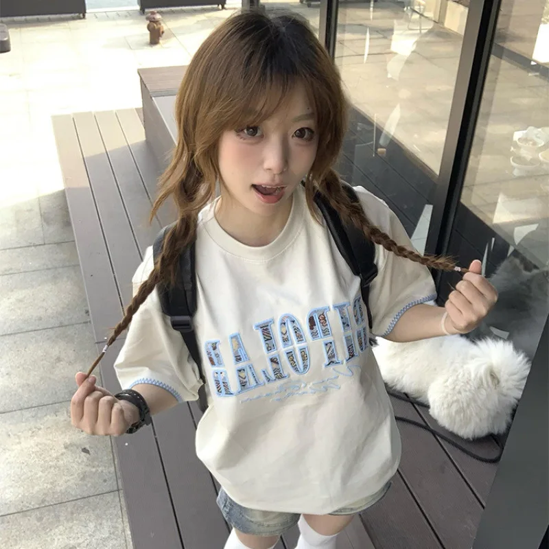 

Американская винтажная футболка с короткими рукавами и вышивкой, женская летняя футболка 2024, новый дизайн оверсайз, нишевый топ