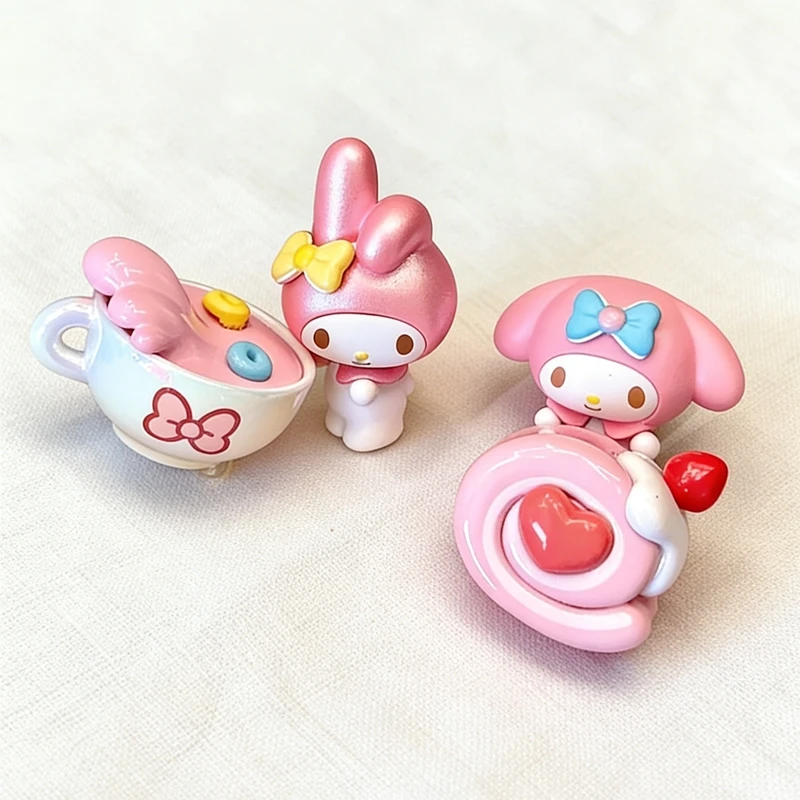 Hot Selling Sanrio Blind Box Female Star Breakfast Series Micro Hello Kitty Melody Kuromi Piano Decoration Great Holiday Gifts