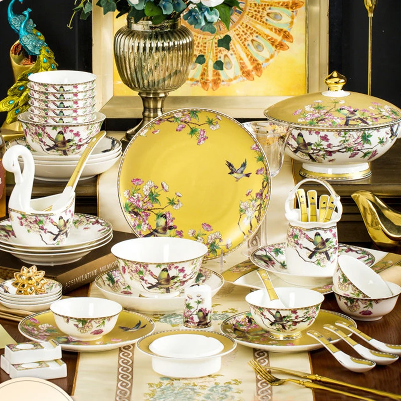 Fine Bone China Plates Dinner Sets Ceramics Luxury Breakfast Dinnerware Gift Women Vajillas Completa Ceramica Luxury Tableware