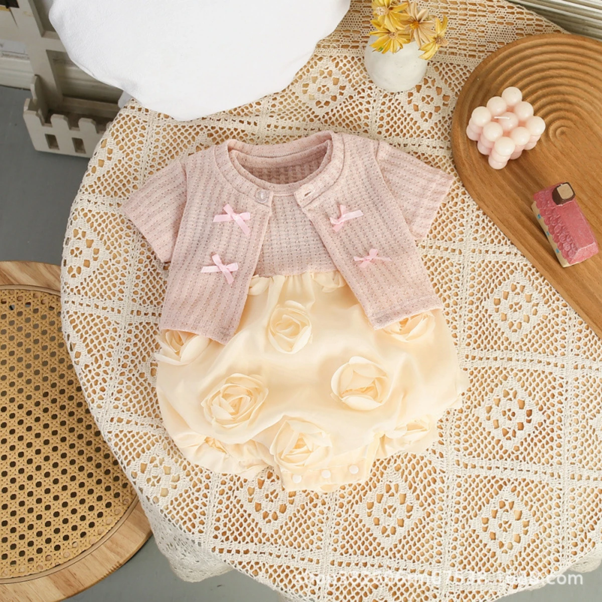 New Summer Baby Set 3D Roses Decorate Sleeveless Bodysuit and matching Short-sleeve Cardigan 2PCS Set for Girls