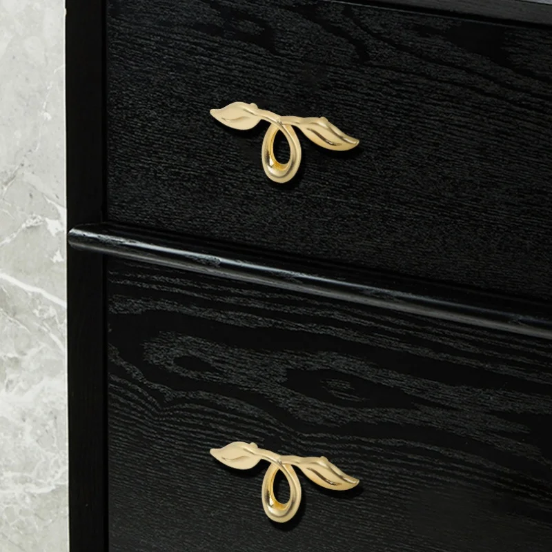 Accessori hardware per maniglia per porta piccola per armadio in lega di zinco a doppio foro con foglia per tirante per cassetto retrò