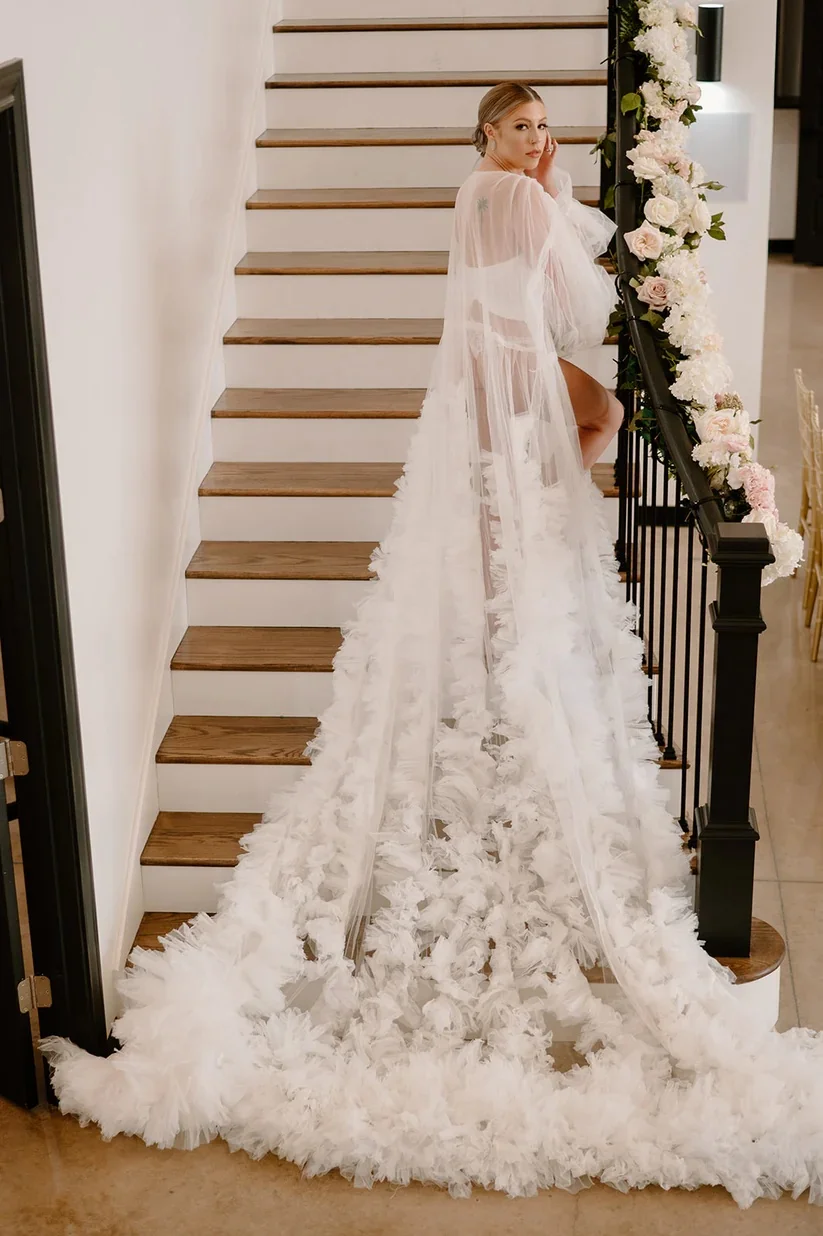 Puffy Ruffles Abito da sposa Increspato Tulle Manica lunga Donna Accappatoio Incinta Partito Indumenti da notte Pieghe trasparenti Camicia da notte Personalizzata